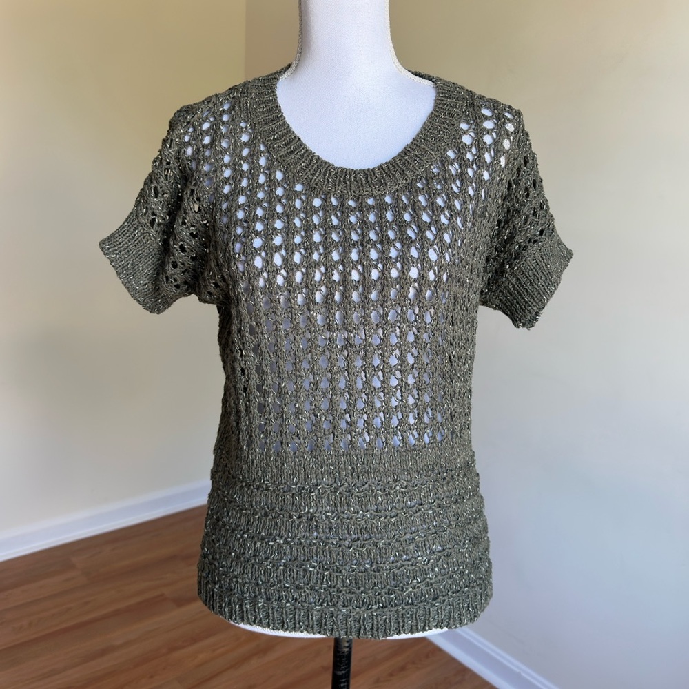 Fenn Wright Manson || Woman’s olive green crochet top size Small